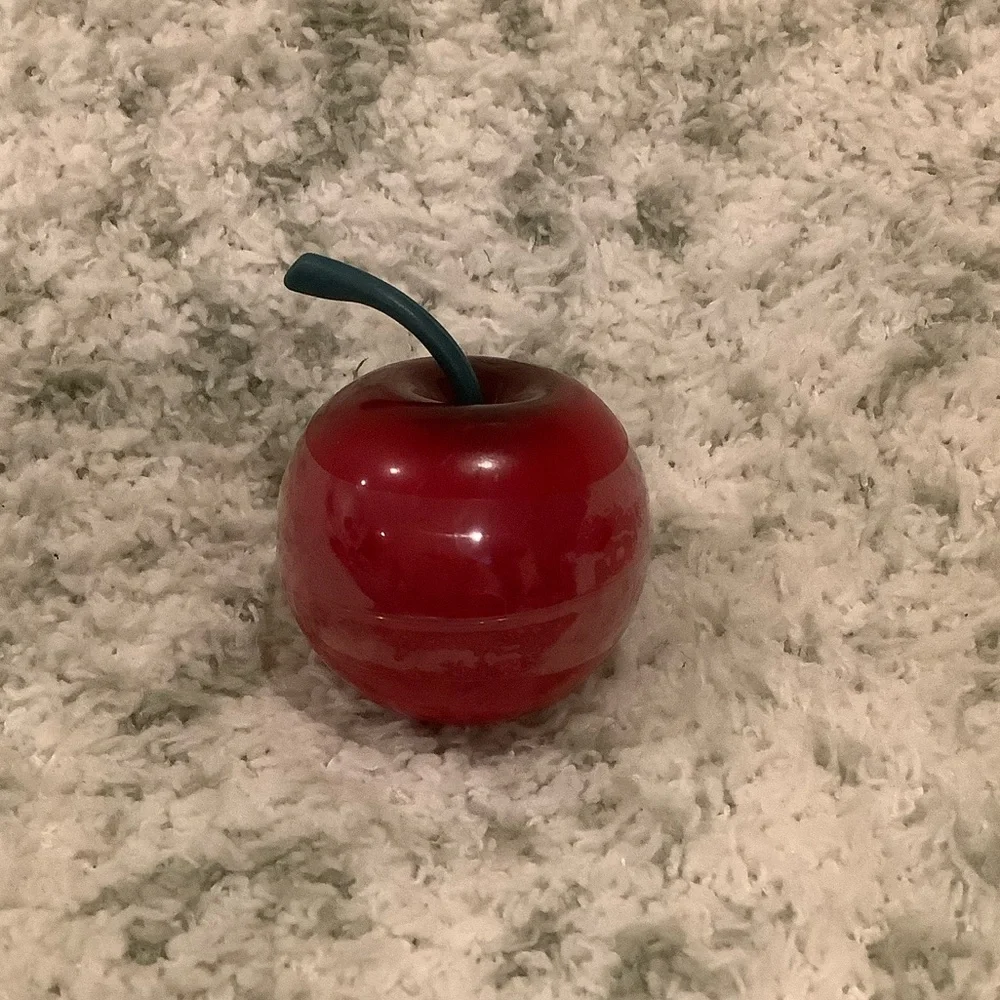 Red Cherry Lip Gloss NWT Beauty Treats cruelty Free 1.5” x 1.5” - Picture 5 of 14